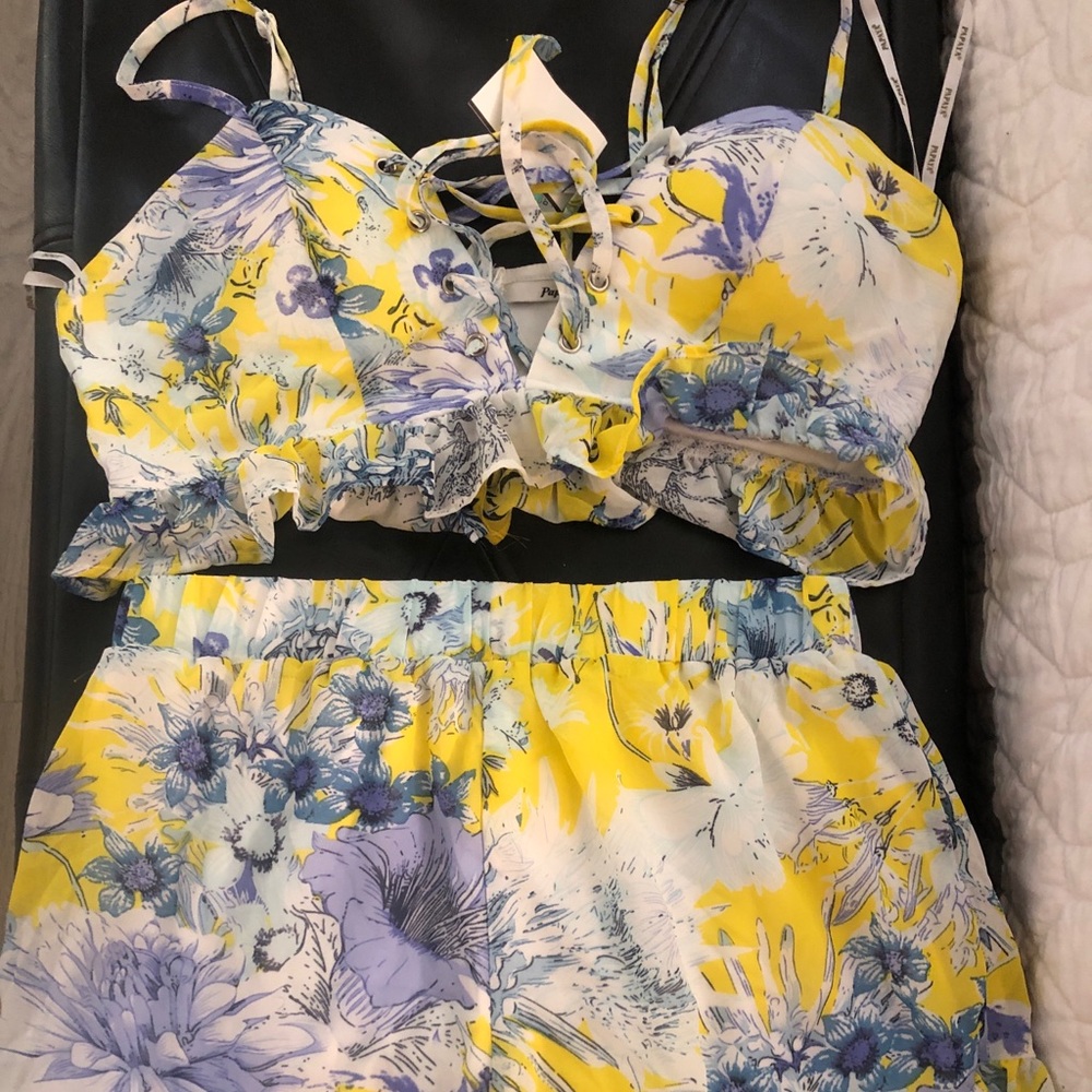 Two piece Set cropped top and short